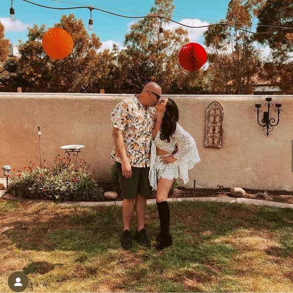 Winston White eyelet romper - Picture 2 of 9